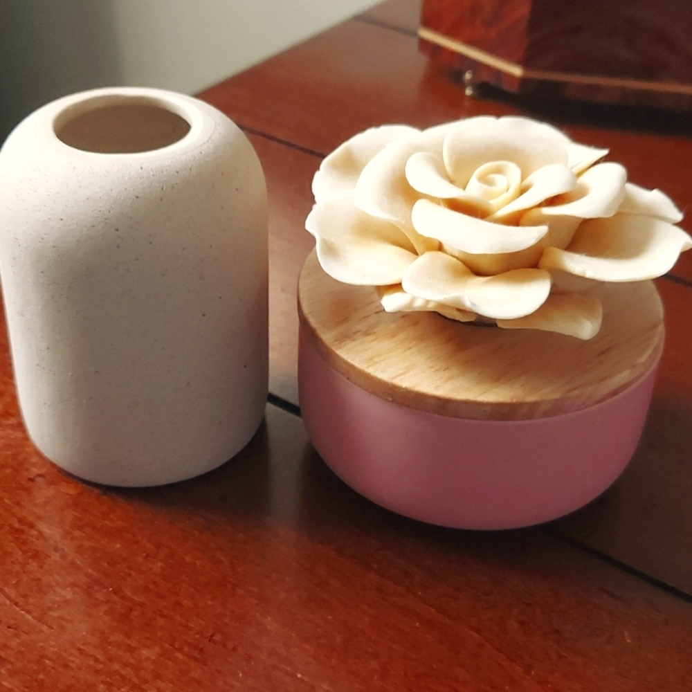 Cute oil dispensers, ceramic for Essential Oils